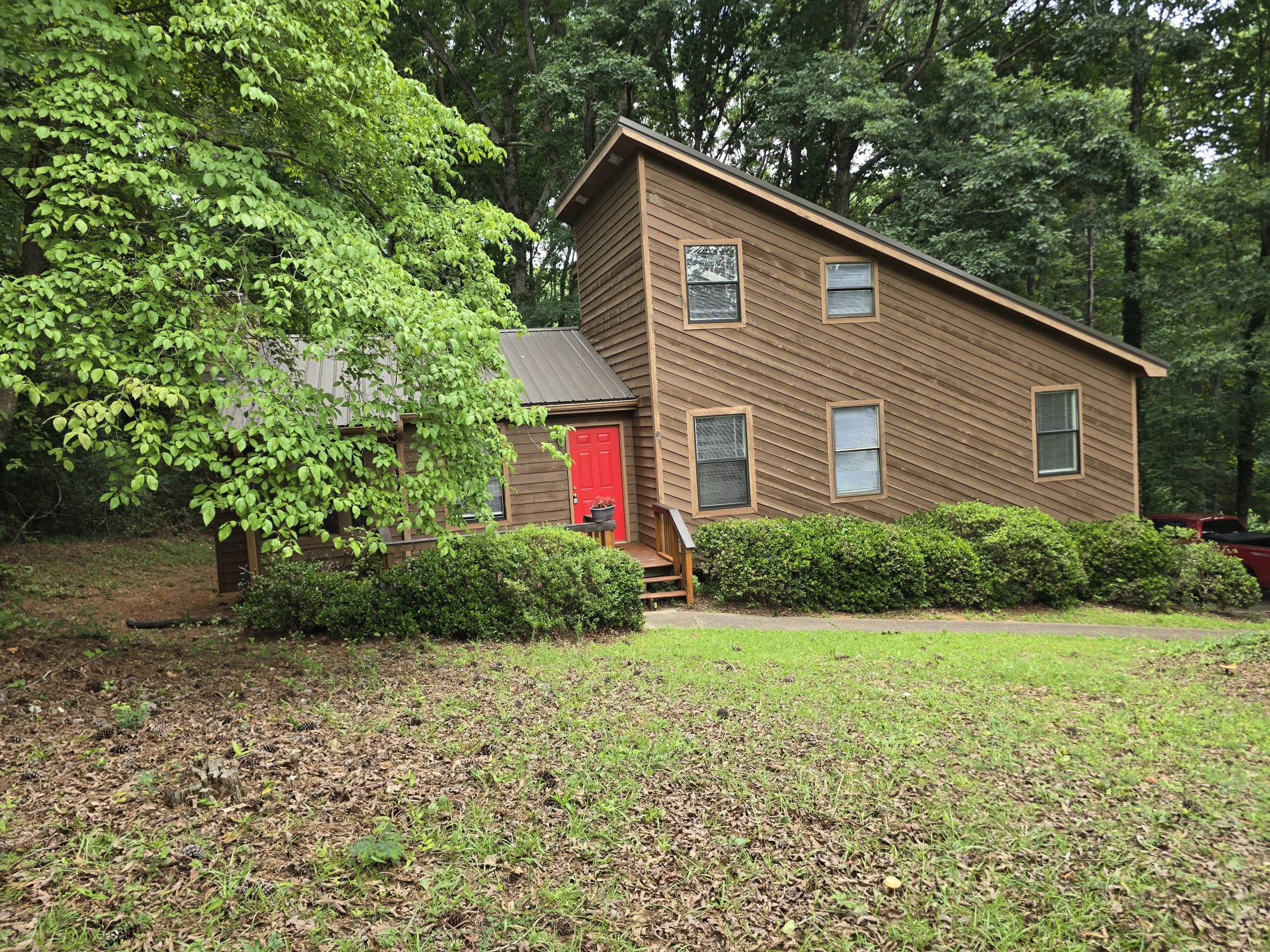 5882 Sumter Dr, Douglasville, GA 30135