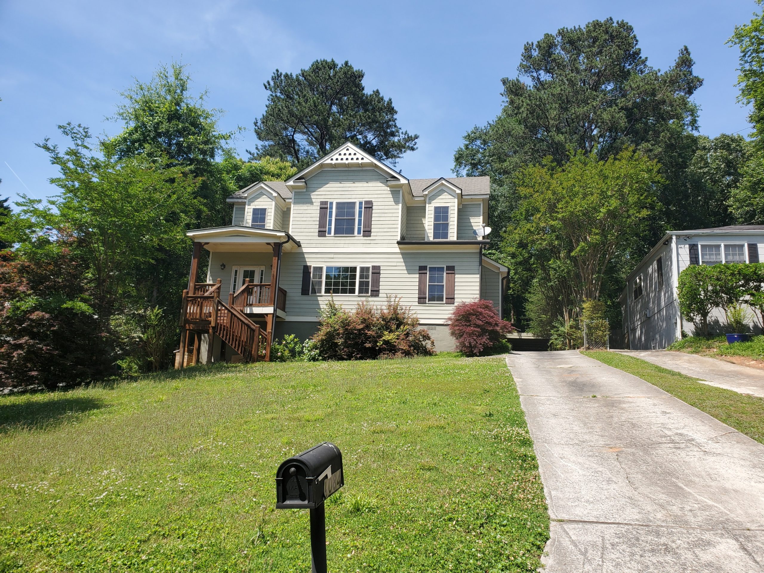 1084 Country Ln NE, Atlanta, GA 30324