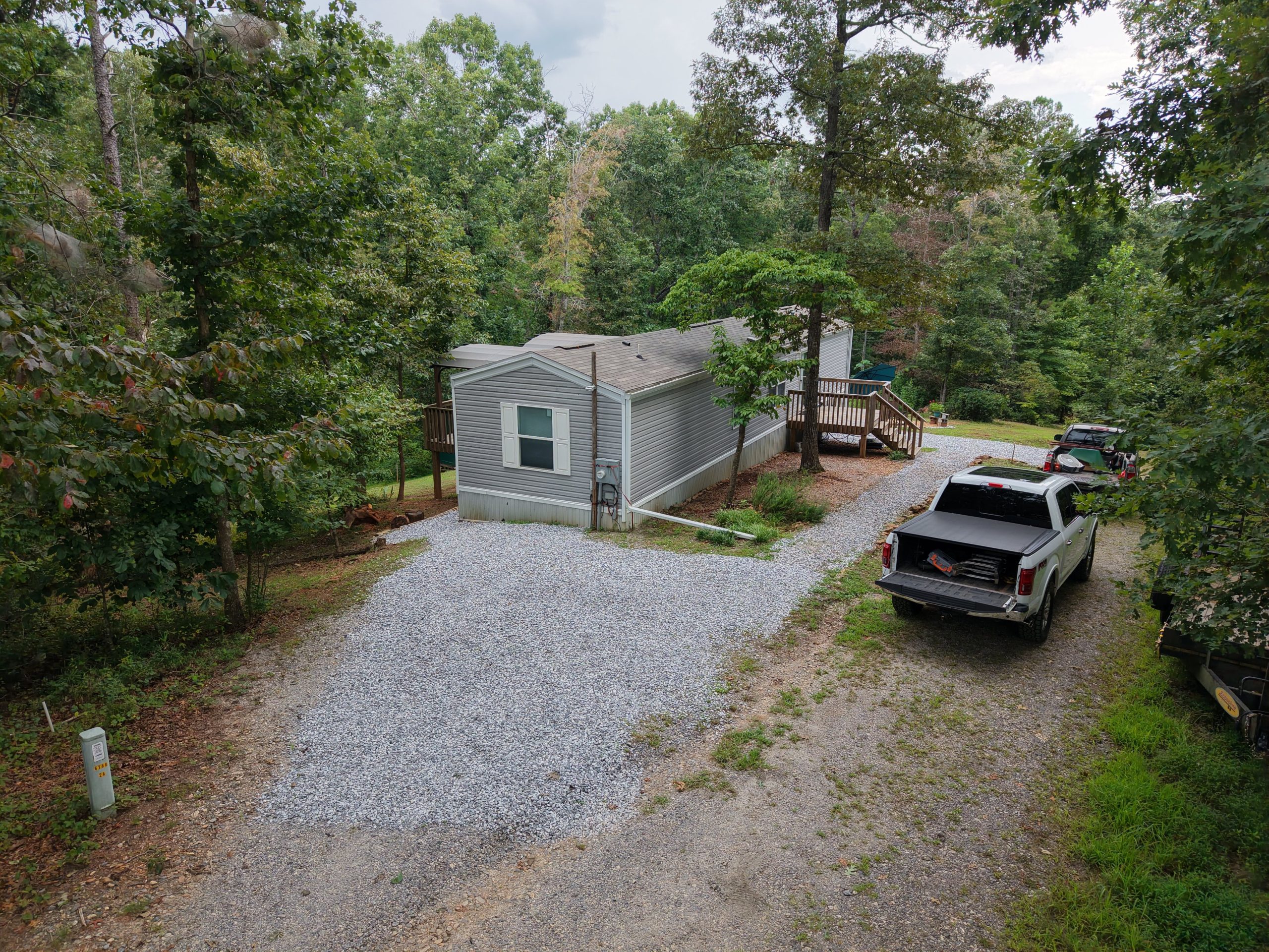 69 Gold Lk Dr, Cleveland, GA 30528
