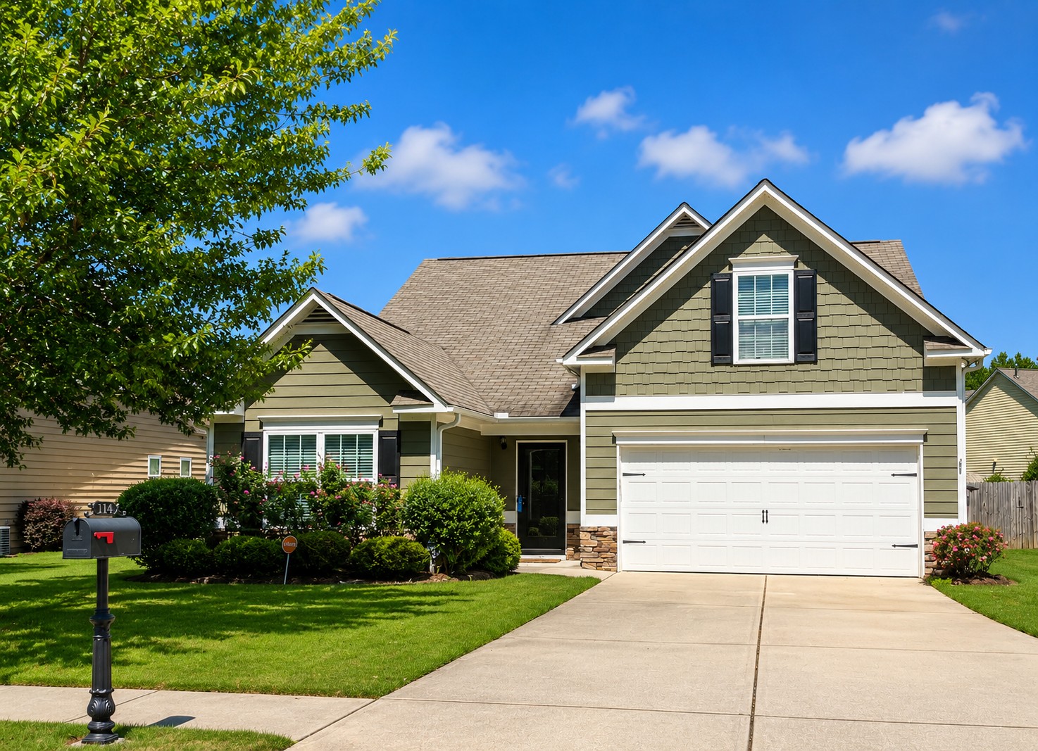 114 Saddle Horse Ln, Hiram, GA 30141